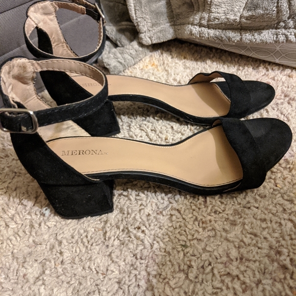 Black strap sandals - Picture 2 of 3